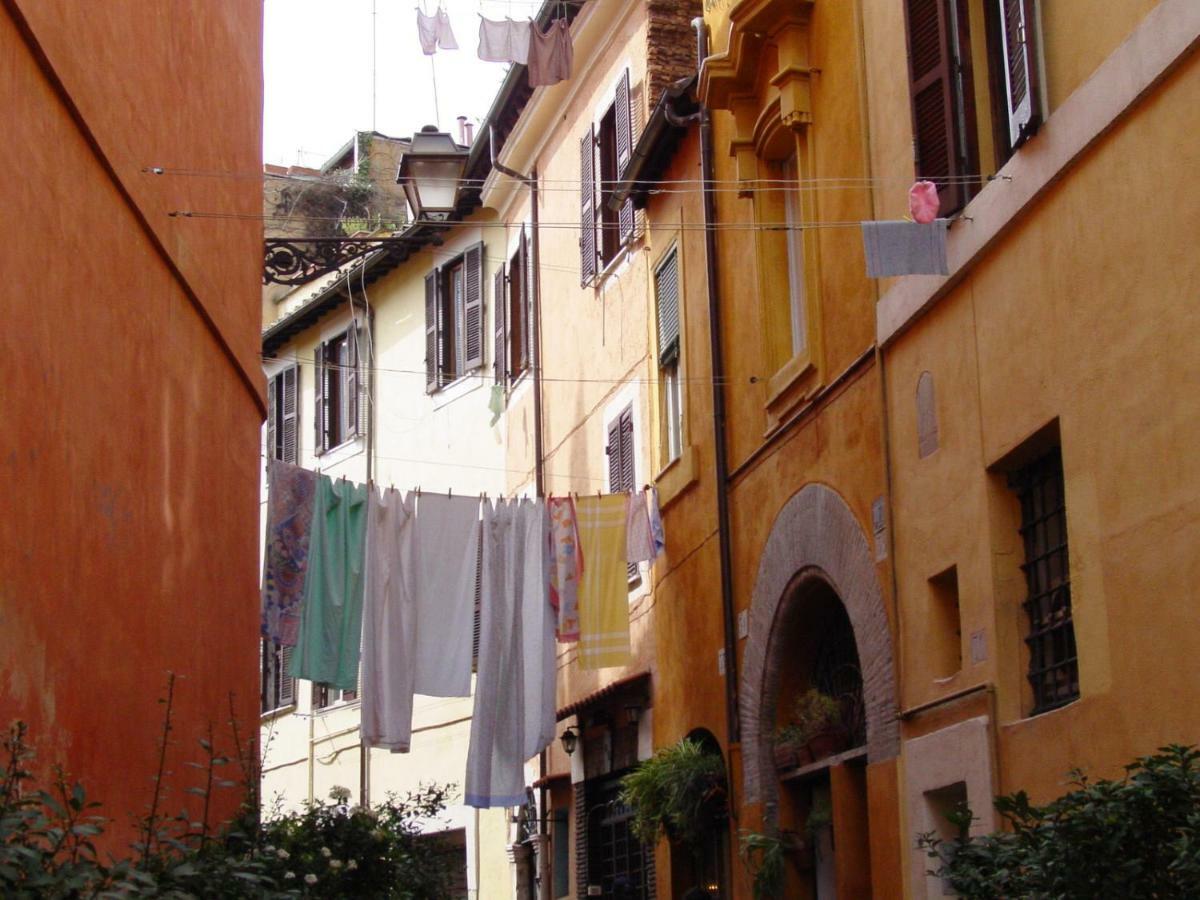 Torre Tolomei Trastevere Рим Экстерьер фото